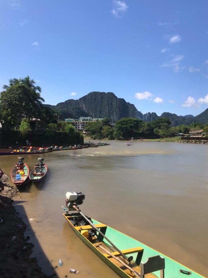 Downtown Vang Vieng Hotel Esterno foto