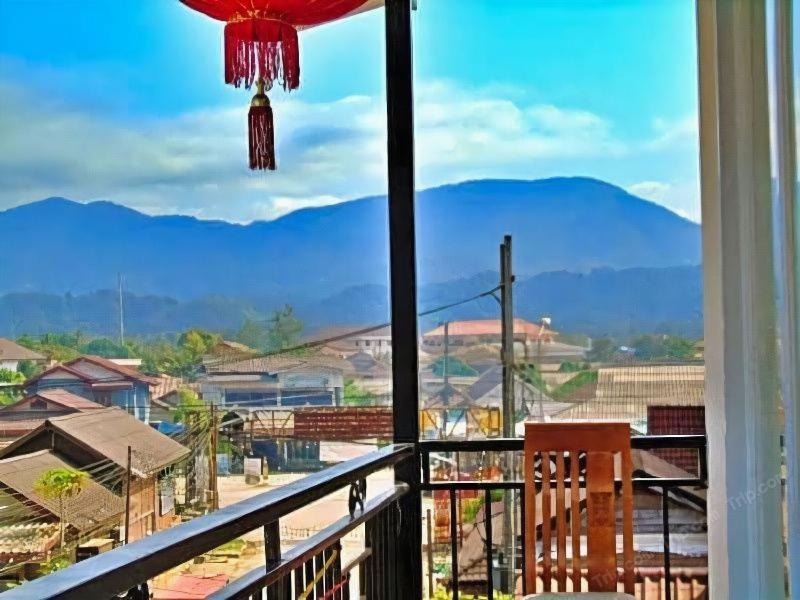 Downtown Vang Vieng Hotel Esterno foto