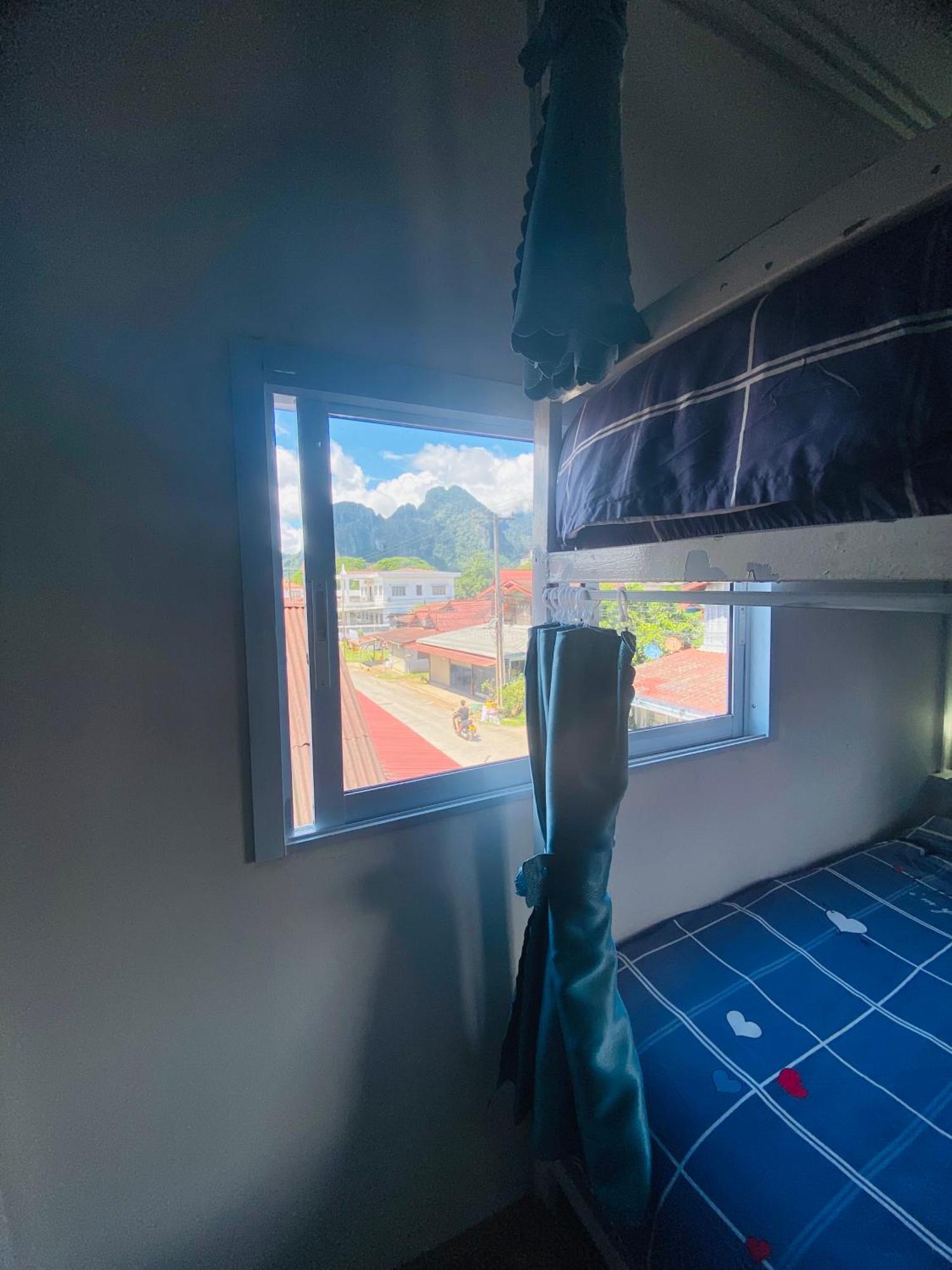 Downtown Vang Vieng Hotel Esterno foto