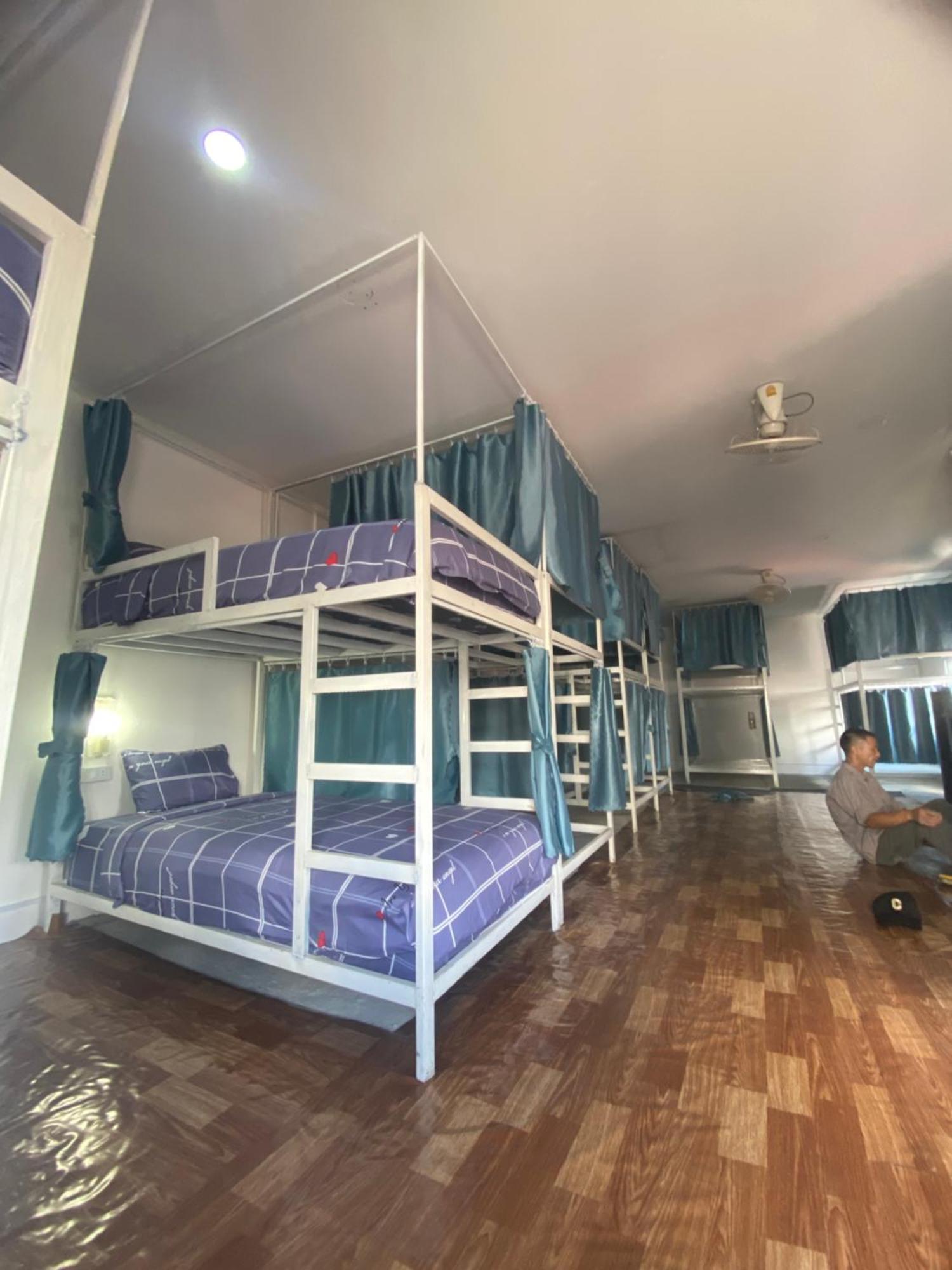Downtown Vang Vieng Hotel Esterno foto